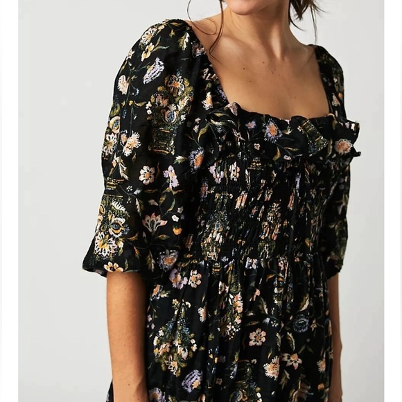Free People NWT Small OASIS FLORAL PRINTED MAXI DRESS - BLACK COMBO - Picture 2 of 16